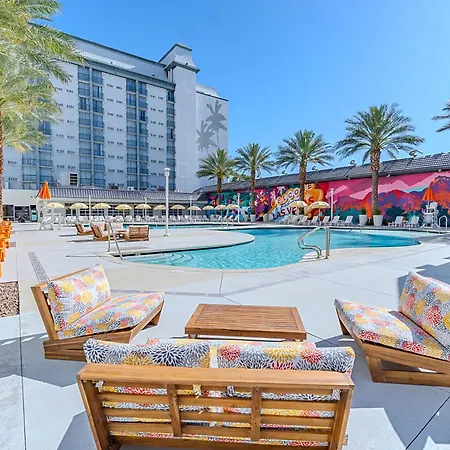 Oyo Hotel And Casino Las Vegas Exterior photo